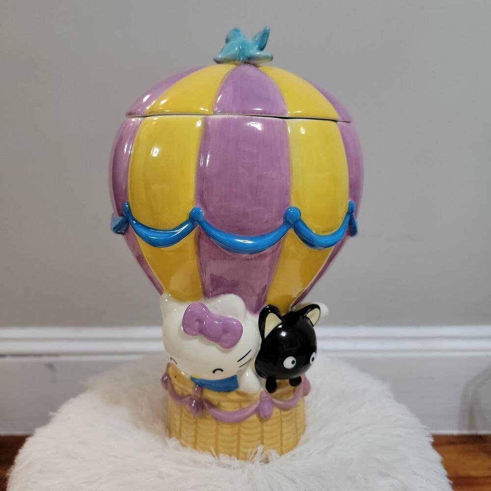 Hello Kitty and Friends Blue Sky Hot Air Balloon Ceremic Canister NEW!